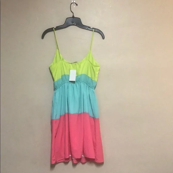 Soprano • color block tropical summer dress - Picture 4 of 6